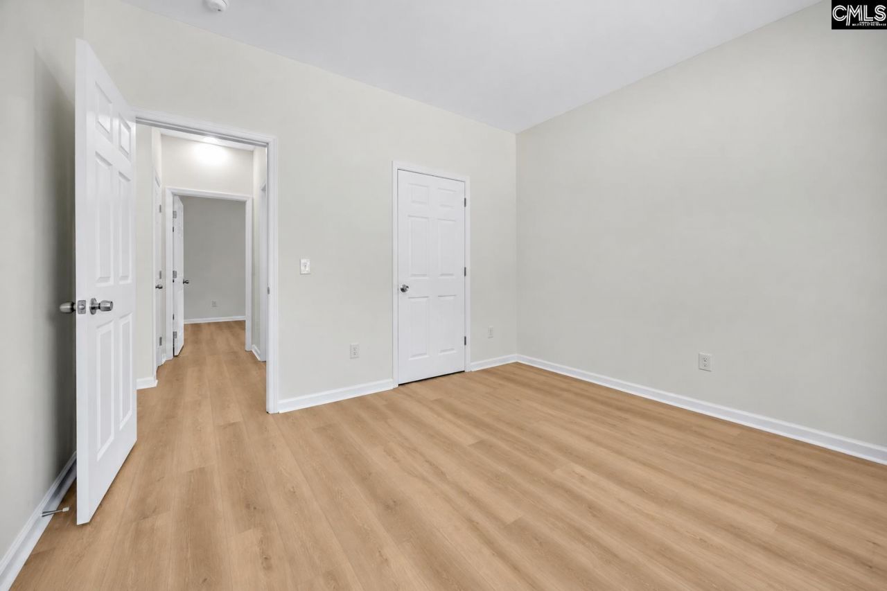 2802 Hunt Avenue  Photo 8