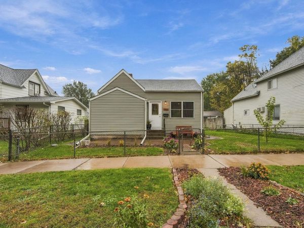 956 Humboldt Avenue, West Saint Paul, MN 55118
