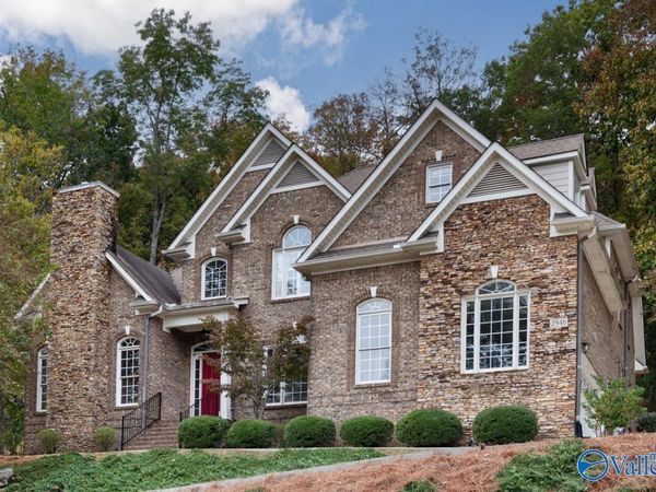 2946 SE Hampton Cove Way, Owens Cross Roads, AL 35763