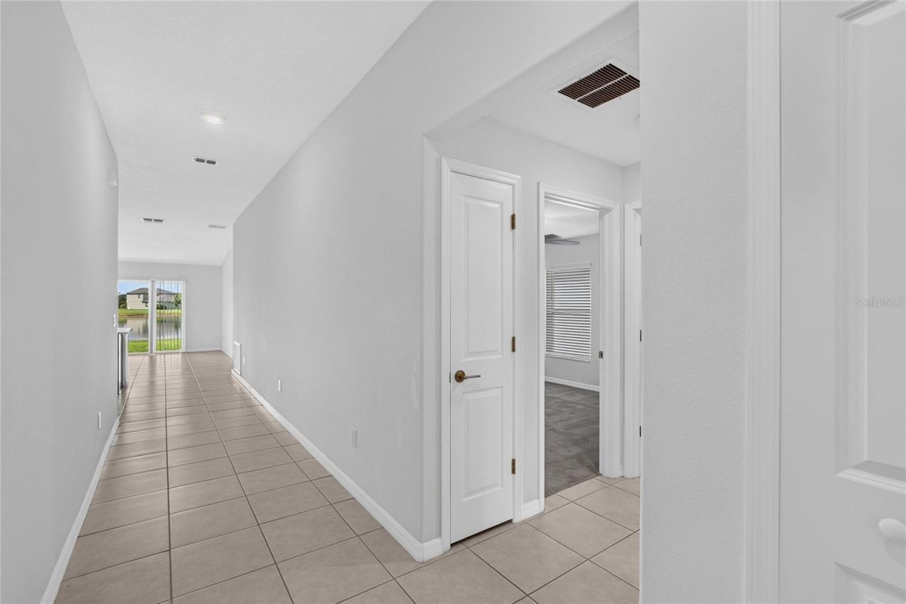 5487 Blue Azure Drive , Wimauma, FL 33598 Photo