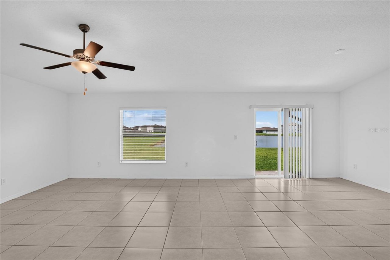 5487 Blue Azure Drive , Wimauma, FL 33598 Photo