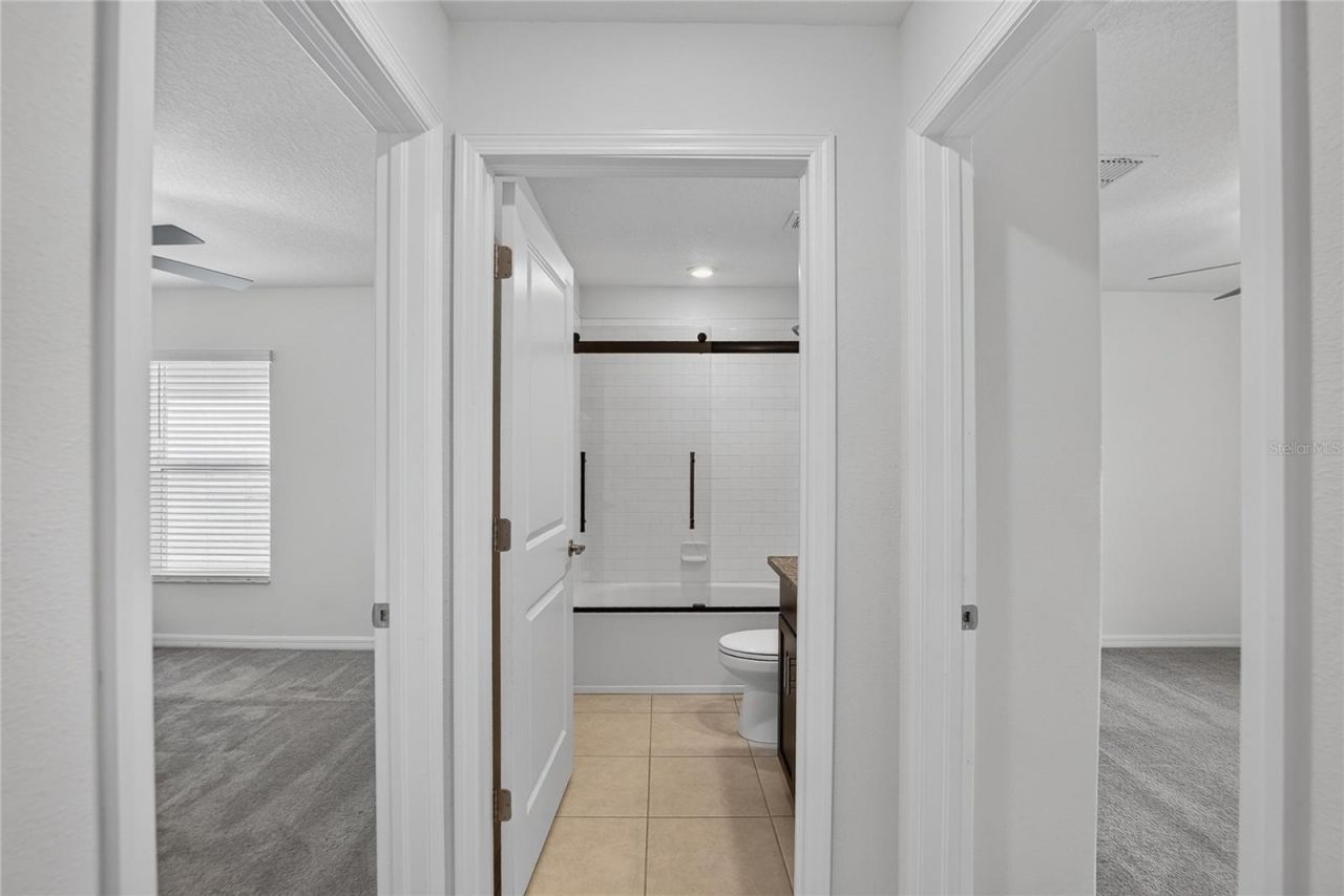 5487 Blue Azure Drive , Wimauma, FL 33598 Photo