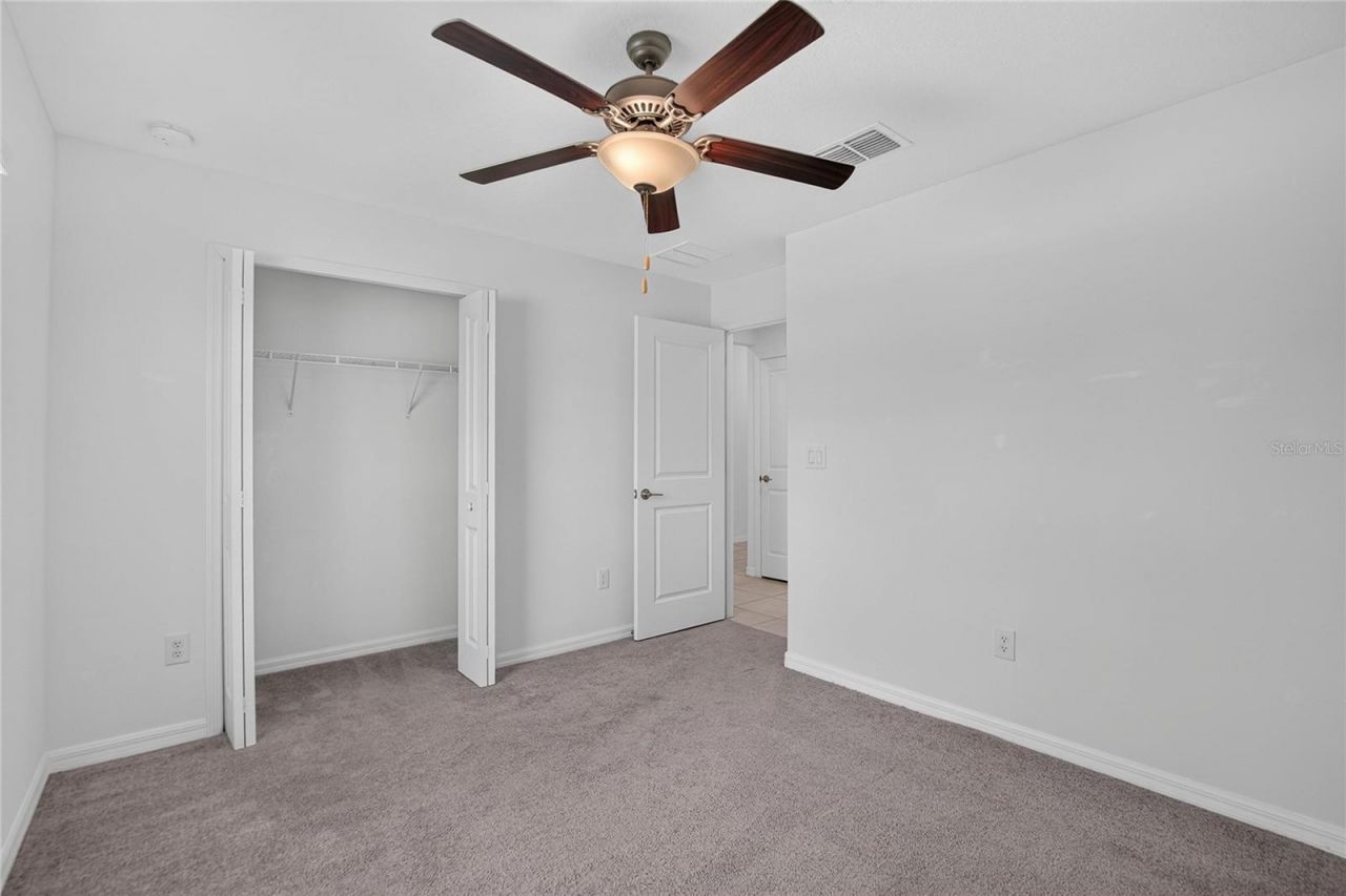 5487 Blue Azure Drive , Wimauma, FL 33598 Photo