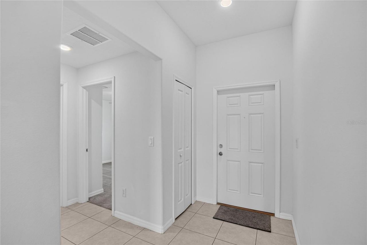5487 Blue Azure Drive , Wimauma, FL 33598 Photo