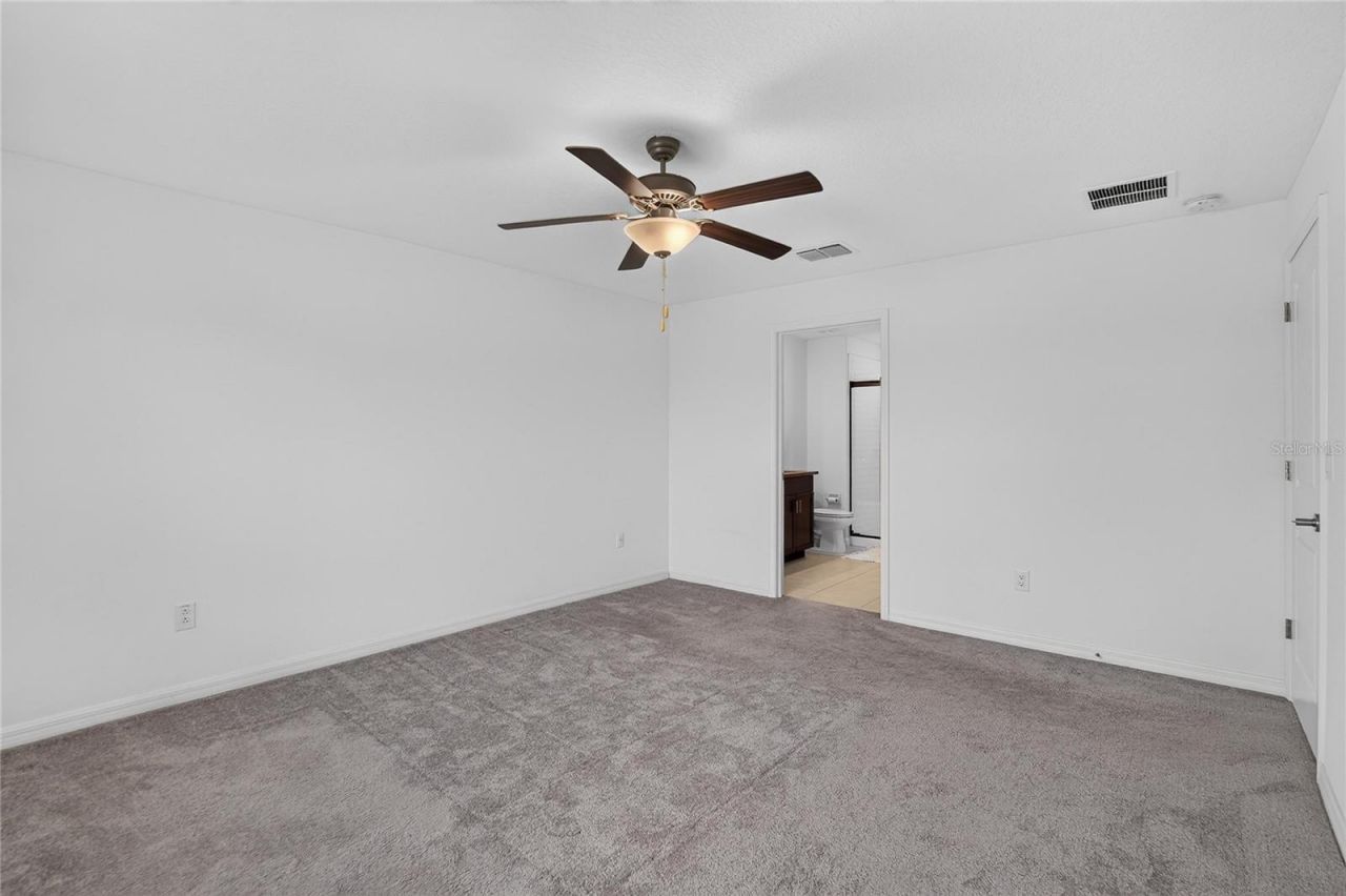 5487 Blue Azure Drive , Wimauma, FL 33598 Photo