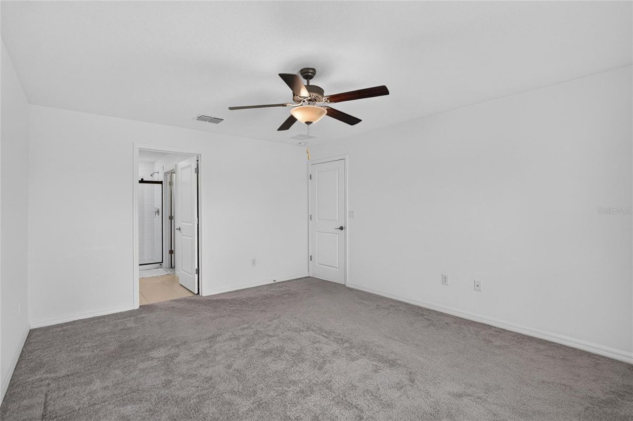 5487 Blue Azure Drive , Wimauma, FL 33598 Photo
