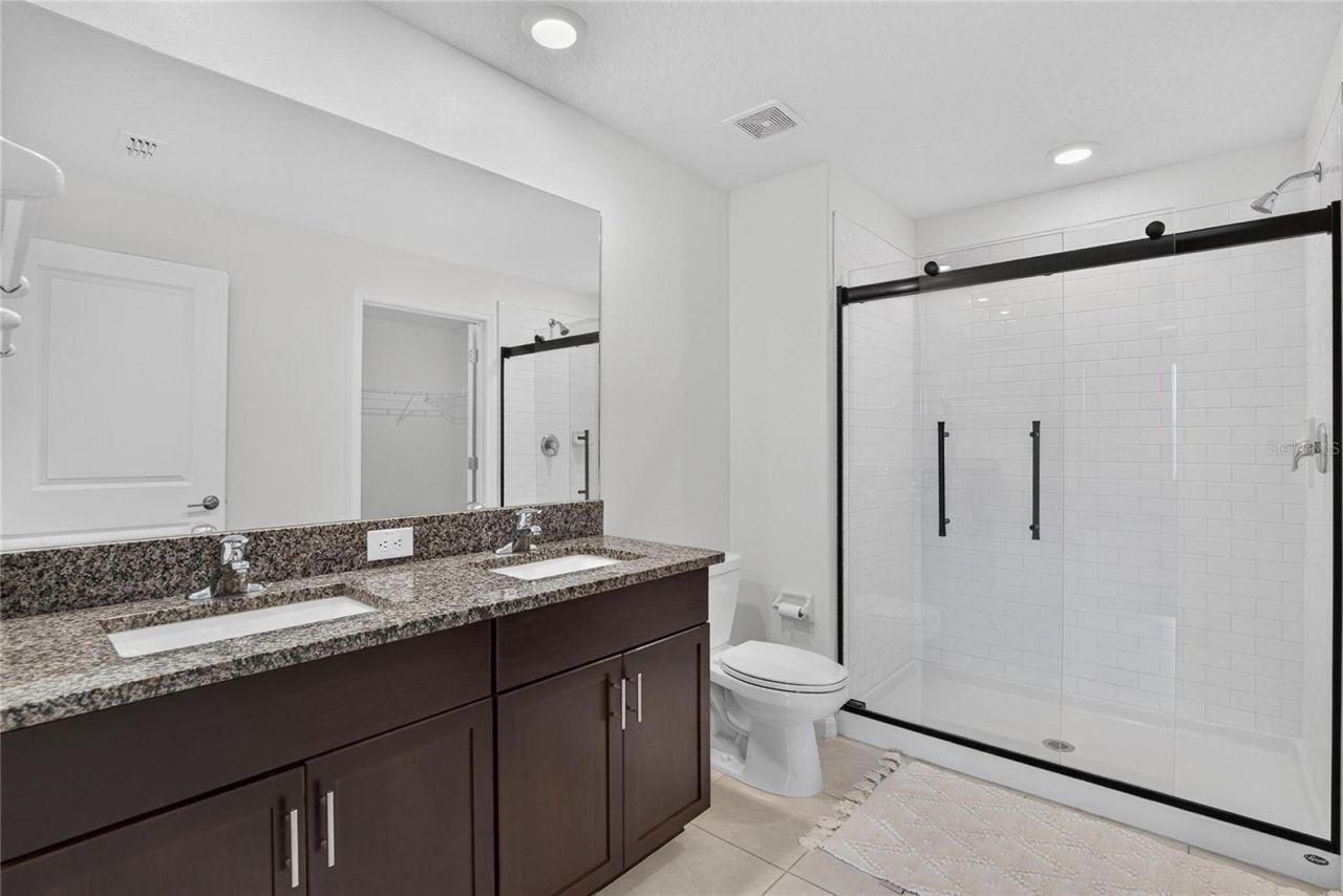 5487 Blue Azure Drive , Wimauma, FL 33598 Photo