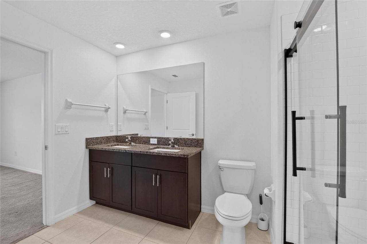 5487 Blue Azure Drive , Wimauma, FL 33598 Photo