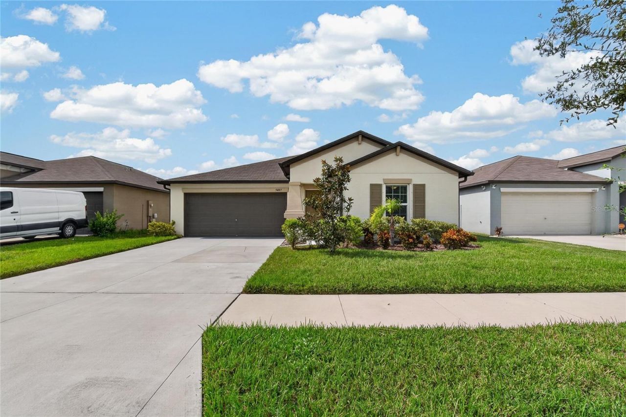5487 Blue Azure Drive , Wimauma, FL 33598 Photo