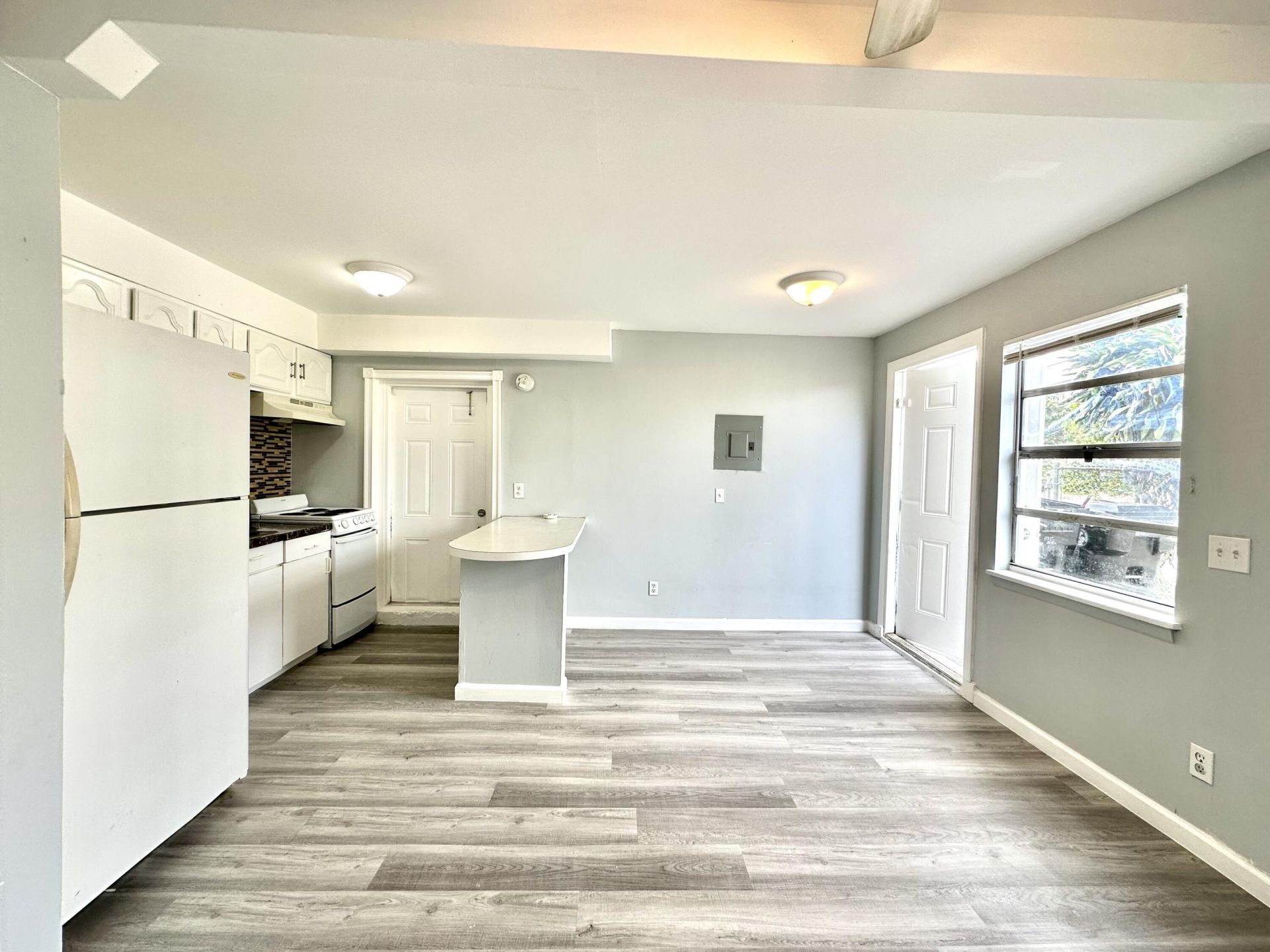 101 S C Street, Unit 2, Lake Worth Beach, FL 33460 Photo