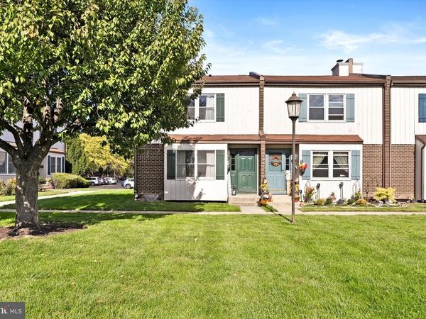 J5 #5 SHIRLEY LANE, LAWRENCE TWP, NJ 08648