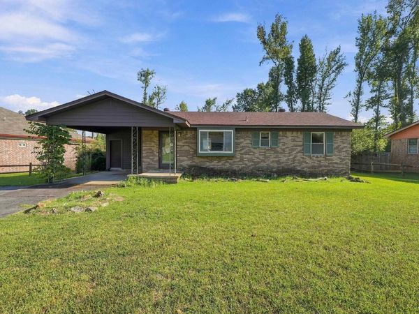 1111 Eastview Drive , Jacksonville, AR 72076