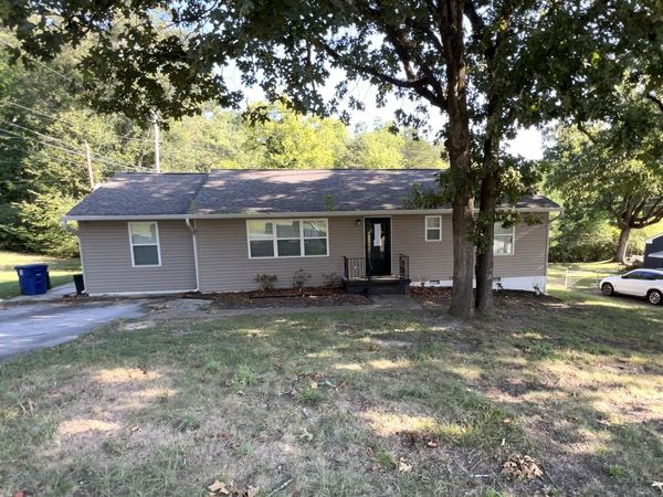 1577 Akins Drive, Chattanooga, TN 37411