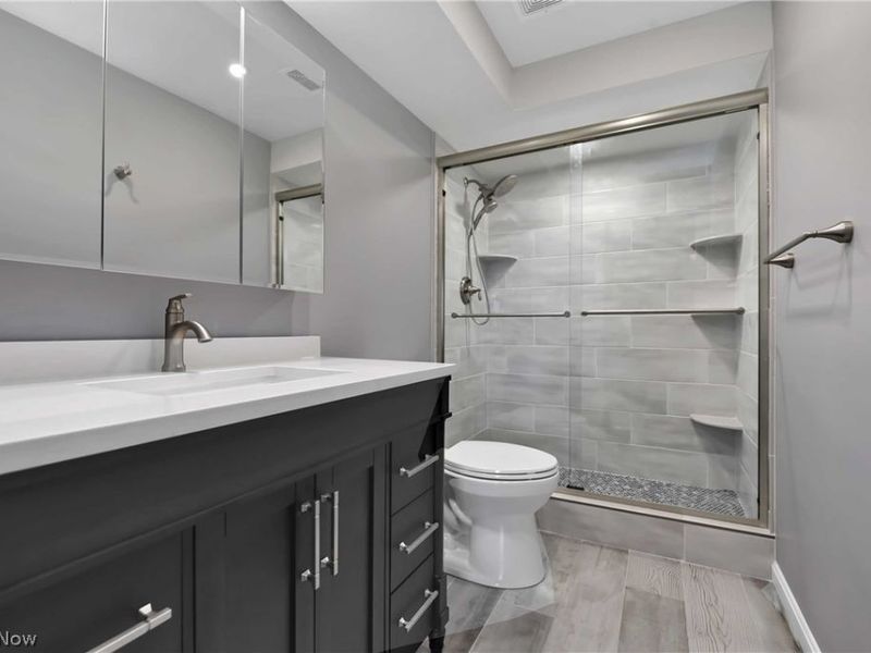 12900 Lake Avenue, Unit 1920, Lakewood, OH 44107 Photo 24