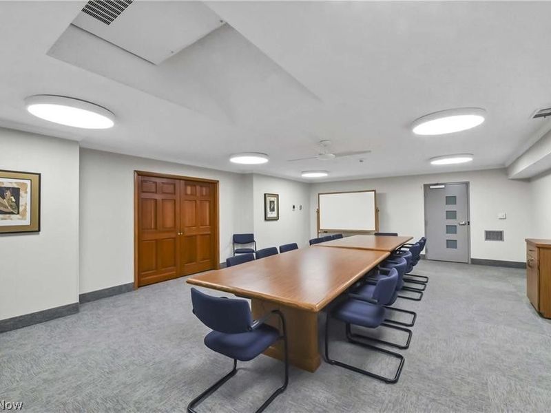 12900 Lake Avenue, Unit 1920, Lakewood, OH 44107 Photo 39