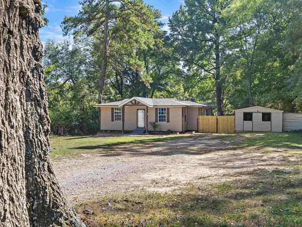 1707 W RAINES RD, Memphis, TN 38109