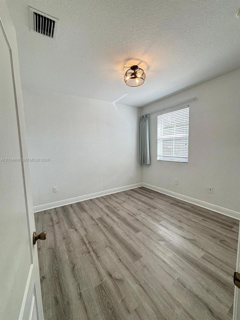 11027 NW 86th Ter, Doral, FL 33178 Photo