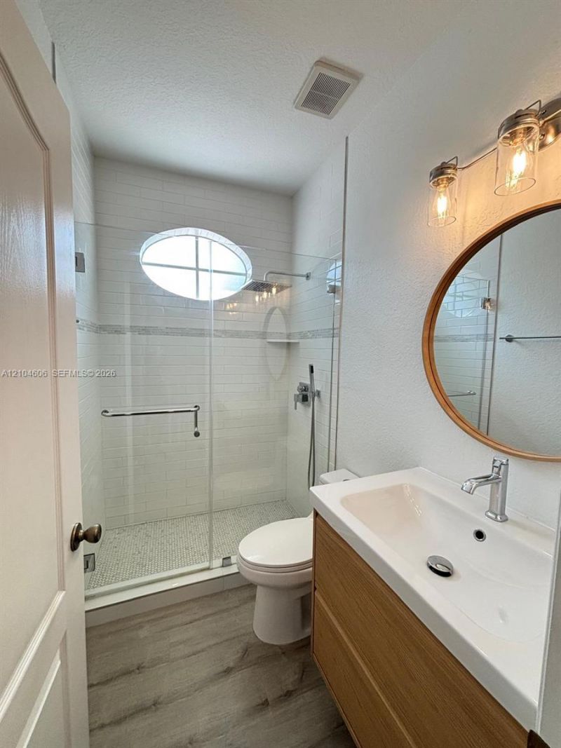 11027 NW 86th Ter, Doral, FL 33178 Photo