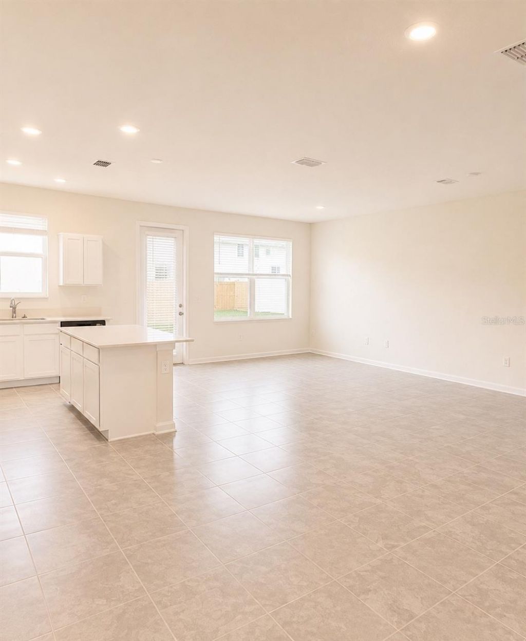 409 Bogey Drive, Davenport, FL 33896 Photo