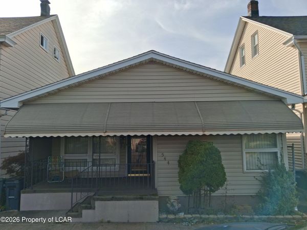 544 S Poplar Street, Hazleton, PA 18201