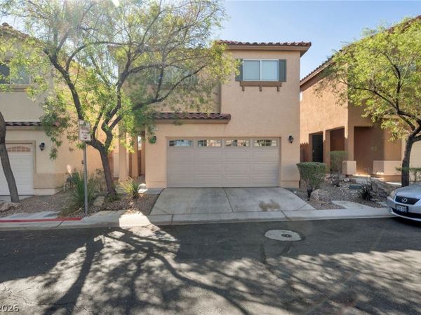 8217 Time Machine Avenue, Las Vegas, NV 89113