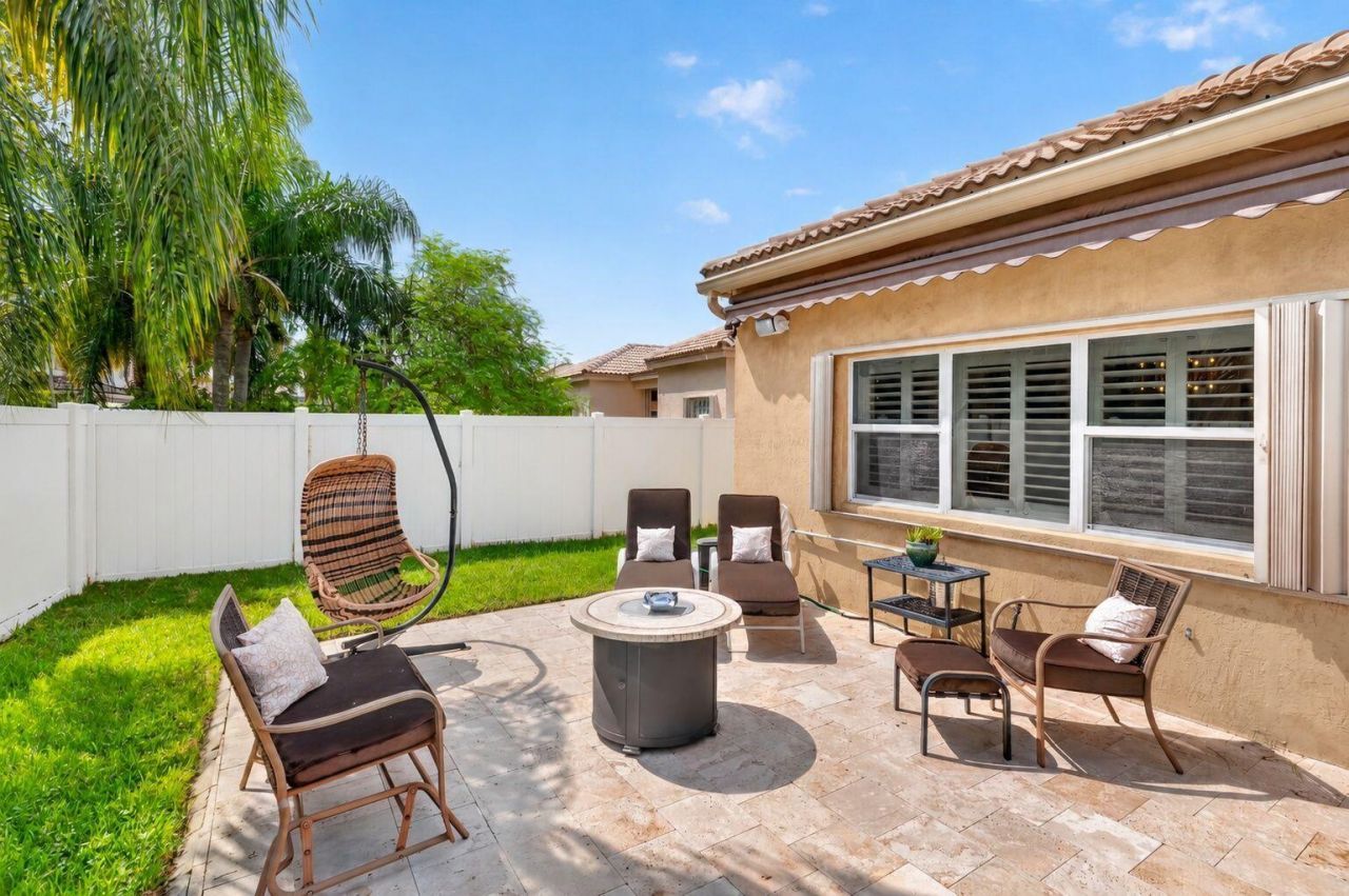 1242 Meadows Boulevard, Weston, FL 33327 Photo
