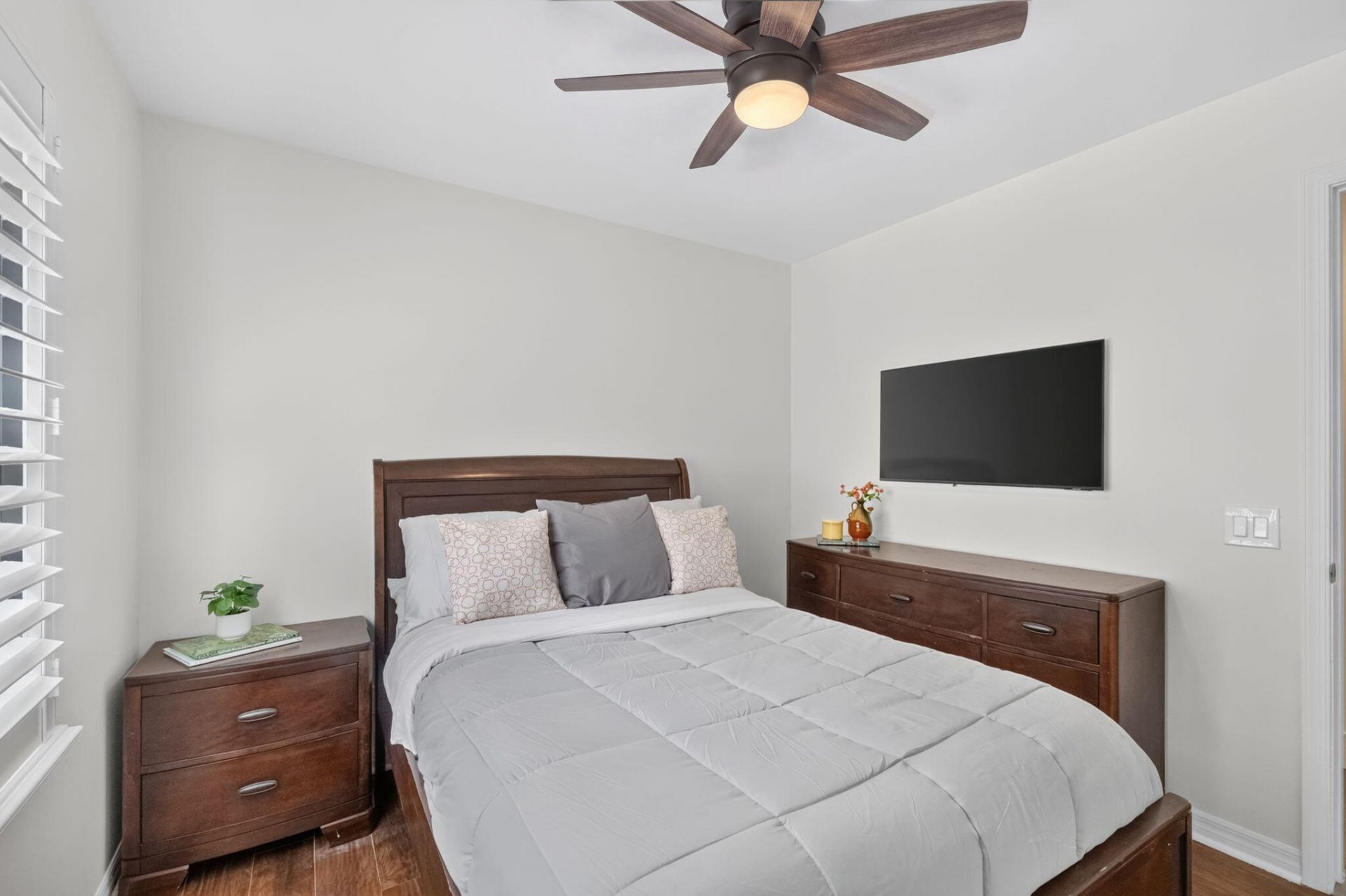 1242 Meadows Boulevard, Weston, FL 33327 Photo