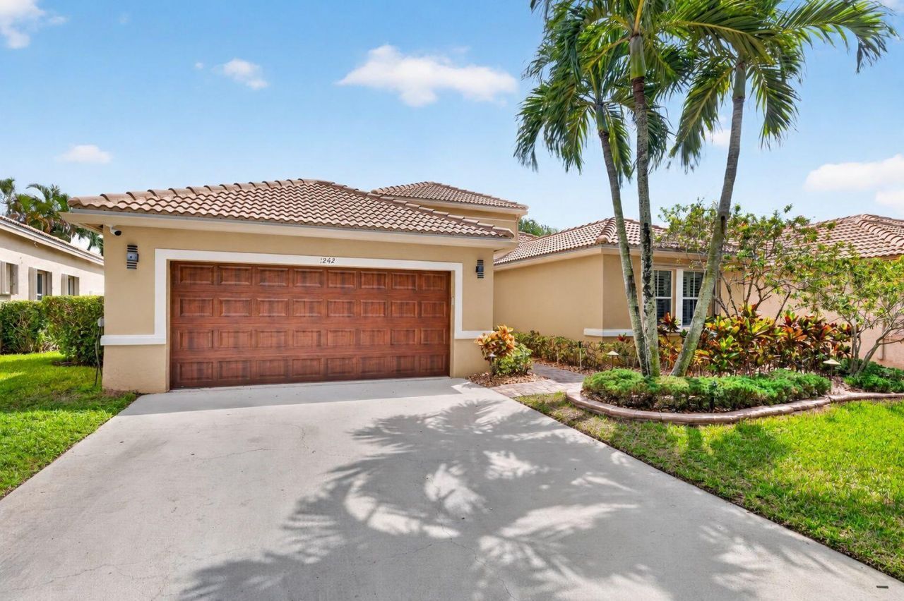 1242 Meadows Boulevard, Weston, FL 33327 Photo