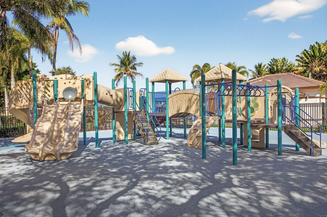 1242 Meadows Boulevard, Weston, FL 33327 Photo