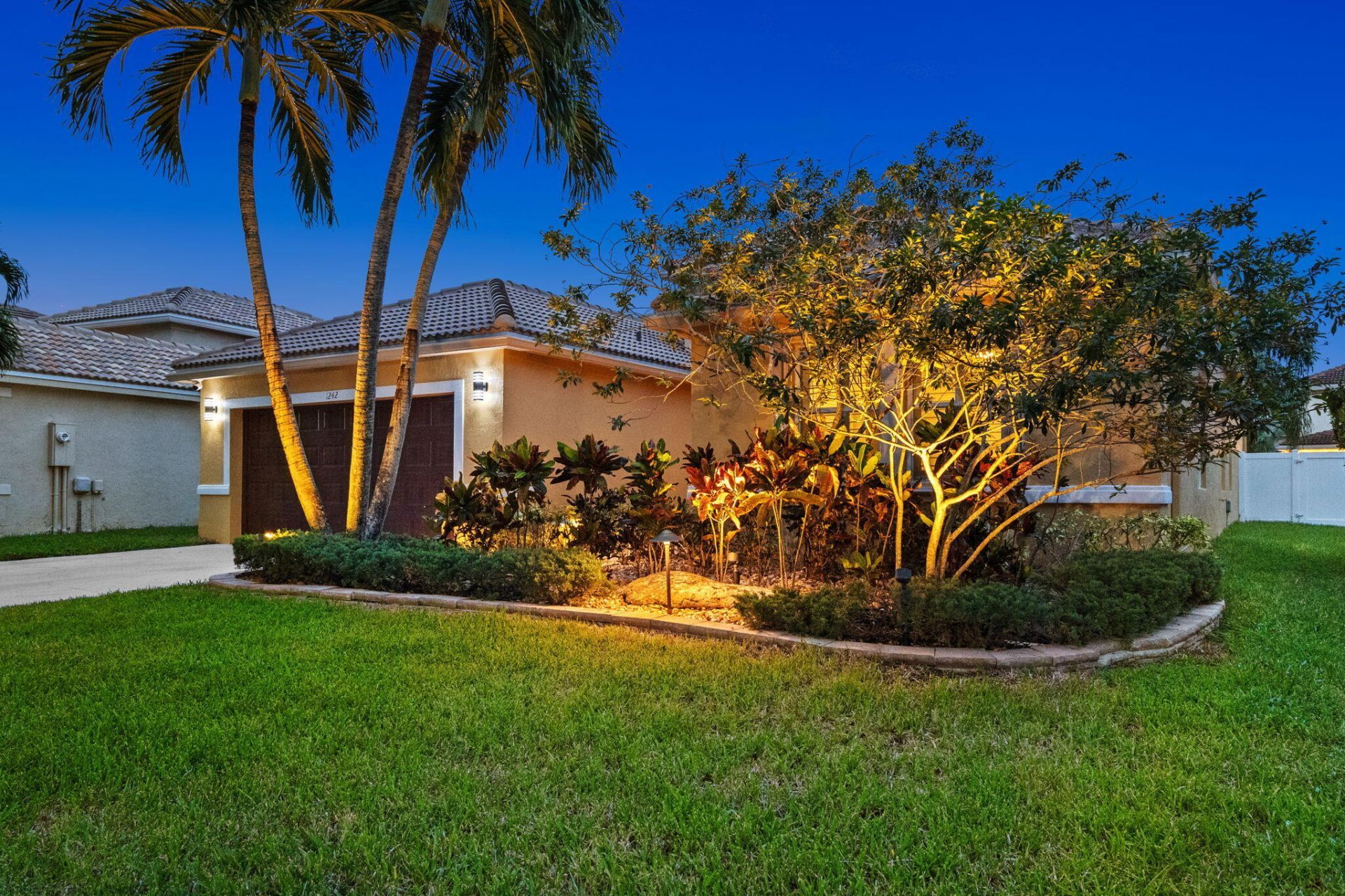 1242 Meadows Boulevard, Weston, FL 33327 Photo