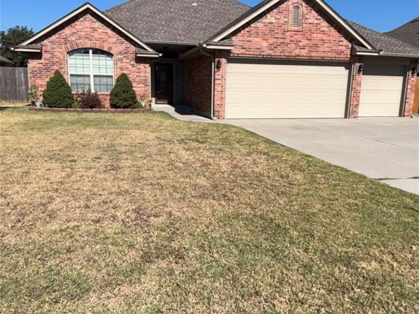 10823 Garrett Cole Drive, Midwest City, OK 73130