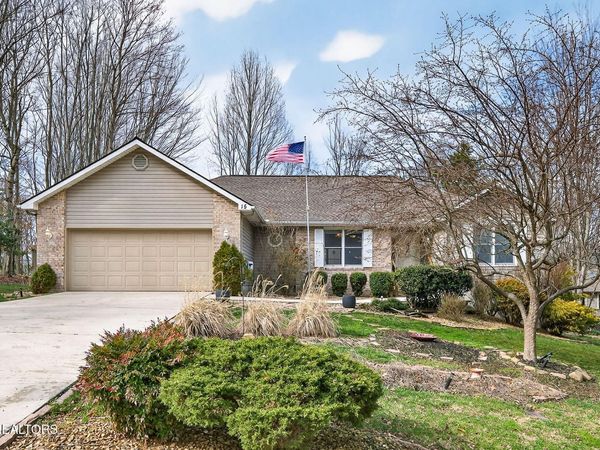 15 Ridge Crest Circle , Crossville, TN 38558