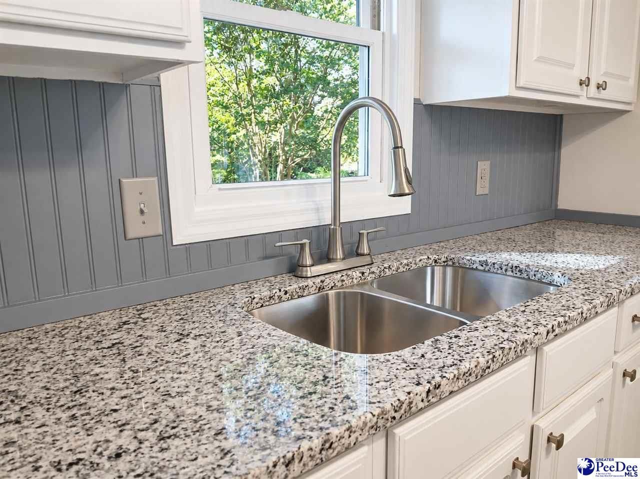 87 Isgett Circle Photo 14