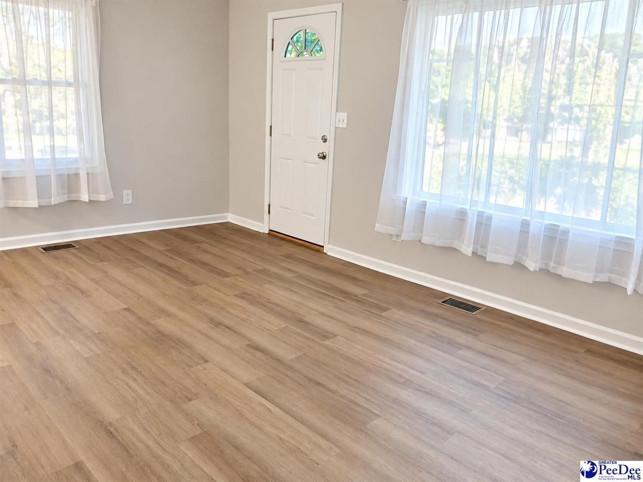 87 Isgett Circle Photo 19