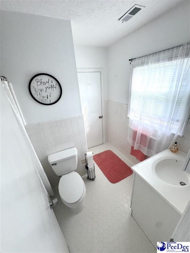 1319 Richard Street Photo 11