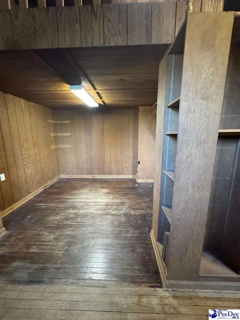 1319 Richard Street Photo 20