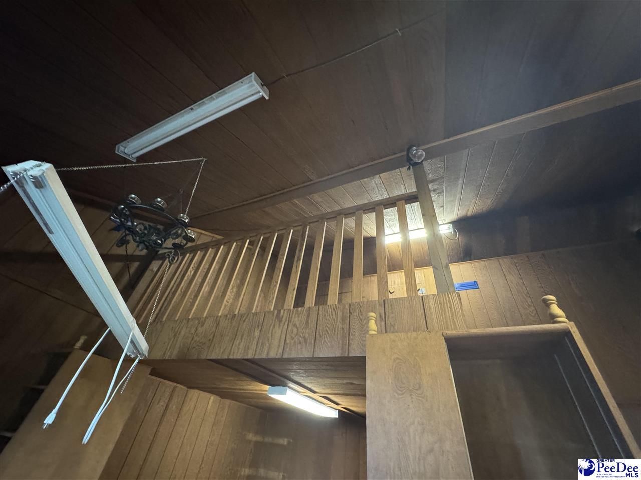 1319 Richard Street Photo 22