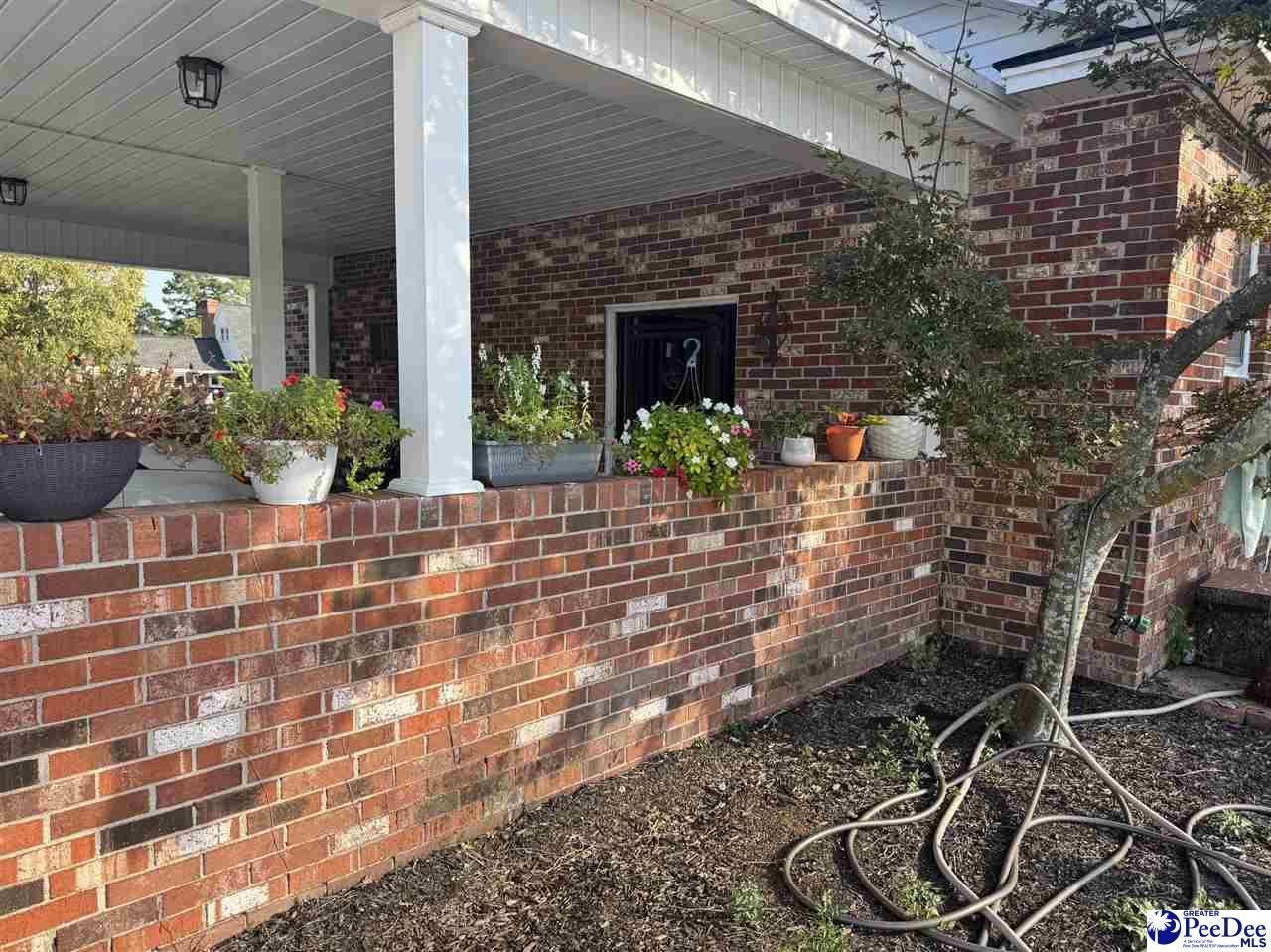 1319 Richard Street Photo 24