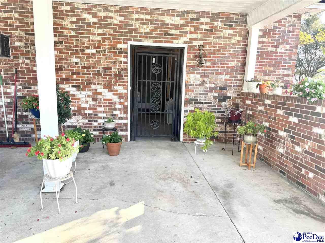 1319 Richard Street Photo 25