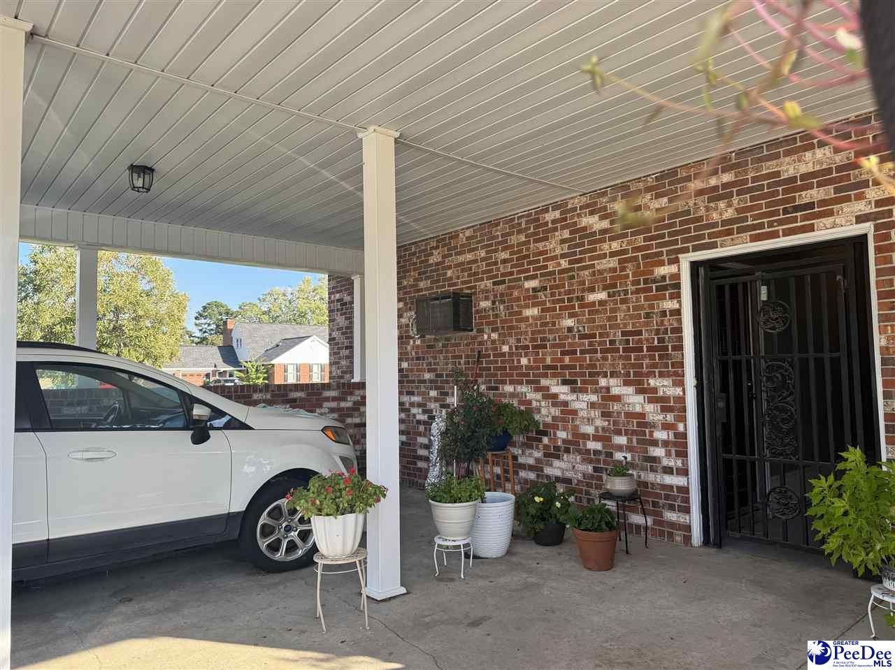 1319 Richard Street Photo 26