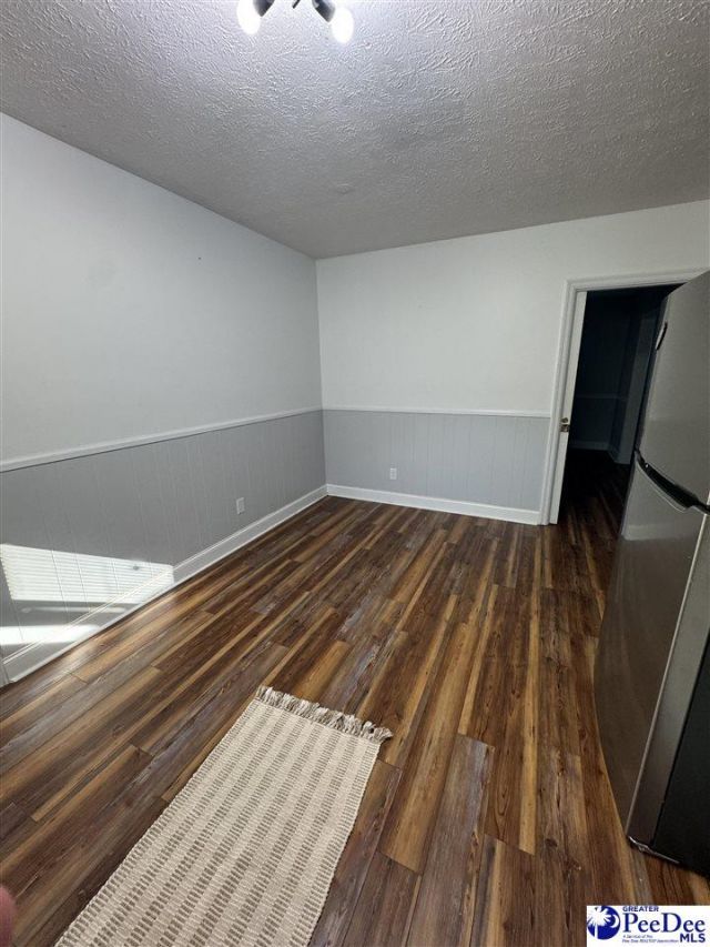1319 Richard Street Photo 7