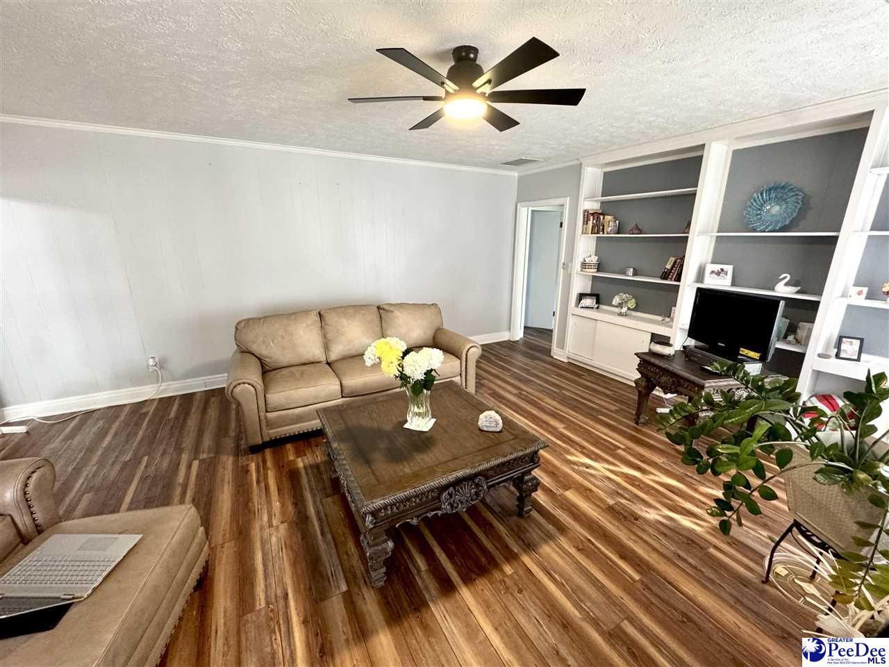 1319 Richard Street Photo 39