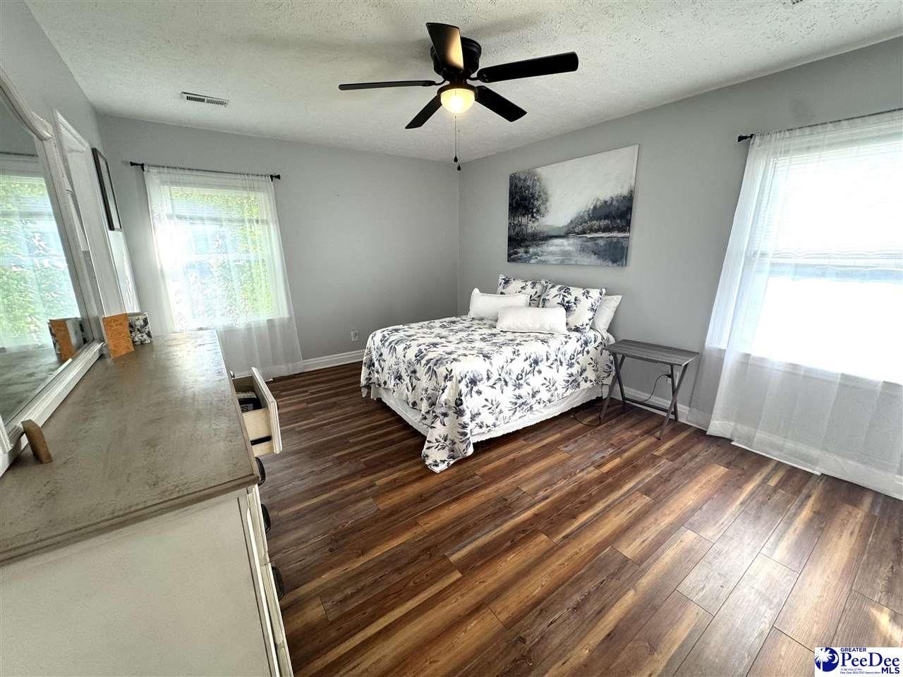 1319 Richard Street Photo 9
