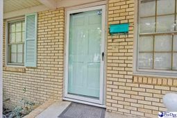 218 Davis St photo 4
