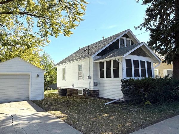 1441 N Jefferson Avenue, Mason City, IA 50401