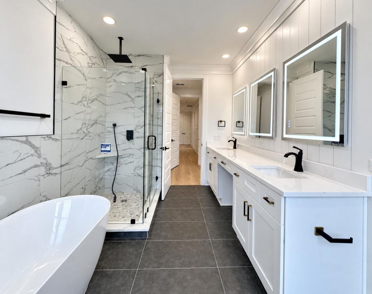 2049 Delaware Avenue Photo 22