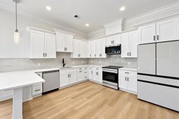 2049 Delaware Avenue photo 4
