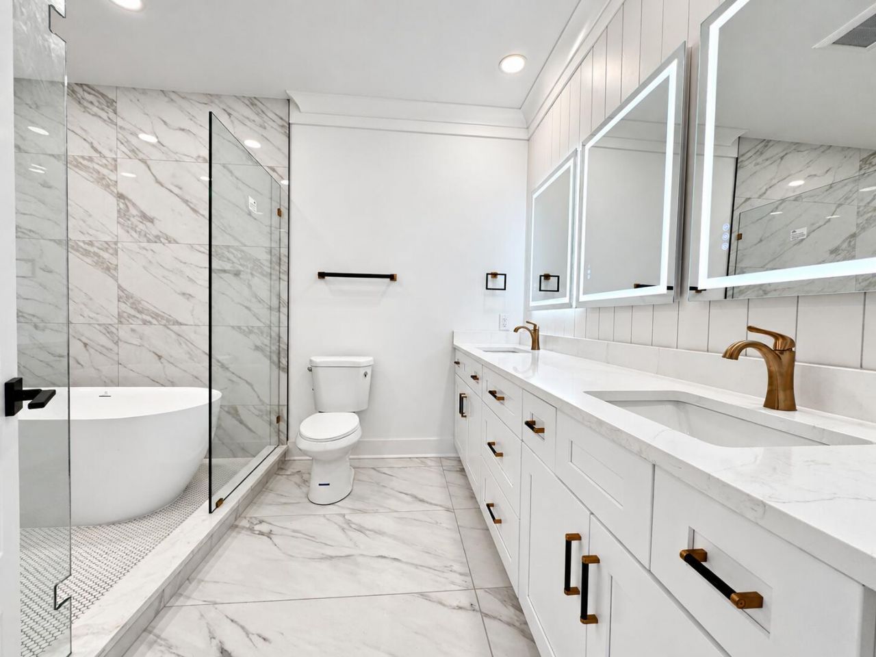 2047 Delaware Avenue Photo 26