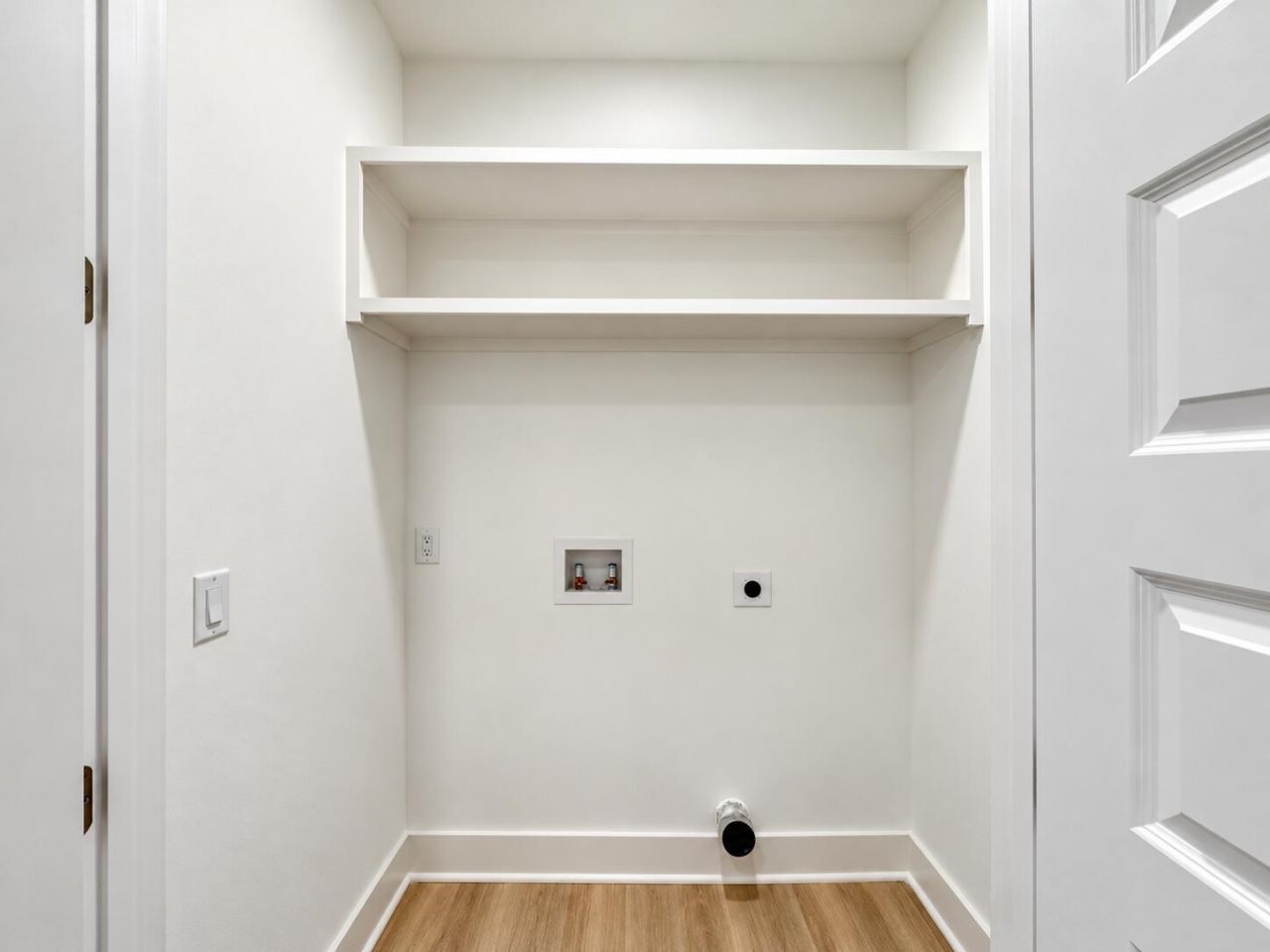 2047 Delaware Avenue Photo 29
