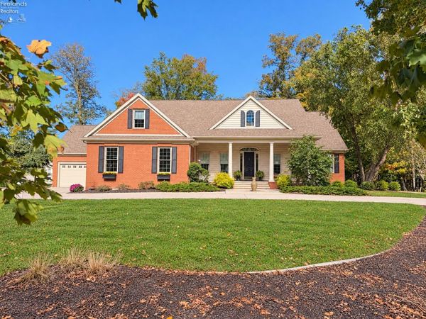 7370 Red Hawk Drive, Findlay, OH 45840